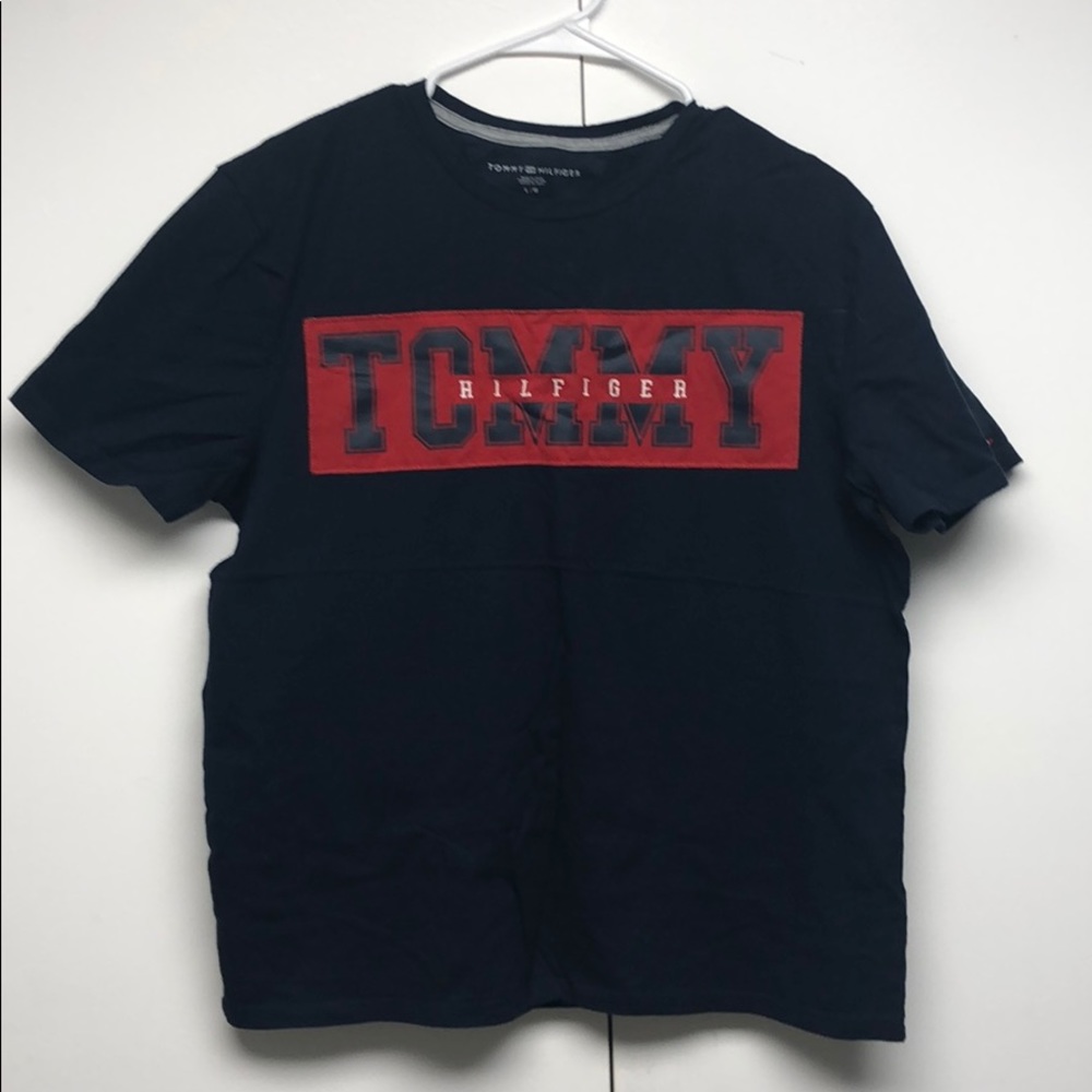 Navy blue Tommy Hilfiger t-shirt